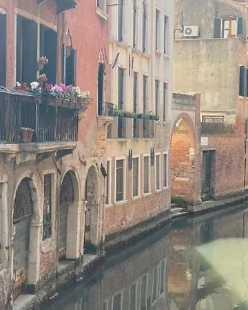 شقة Ramo Del Teatro Canal View *